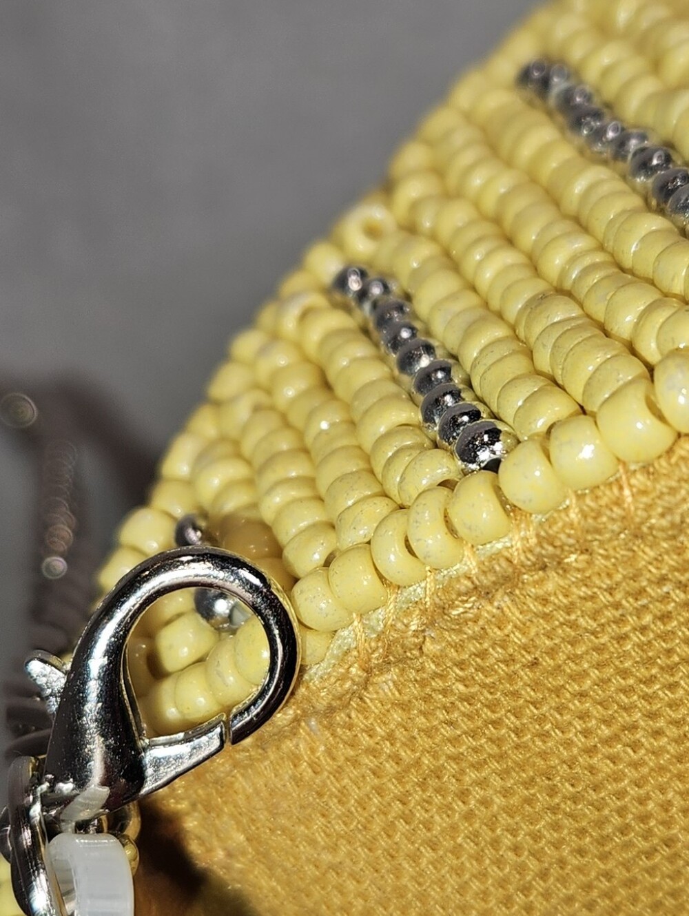 Studio 12 NWT Viral Beaded Lemon Wedge Crossbody Purse - Picture 8 of 13